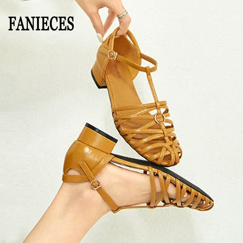 Vintage Fashion Dresses - รองเท้าแตะรัดส้นแบบโรมันสำหรับผู้หญิงไซส์ใหญ่ ส้นหนาแบบถัก ปิดนิ้วเท้า สายรัดข้อเท้า ดีไซน์โปร่ง สไตล์วินเทจ