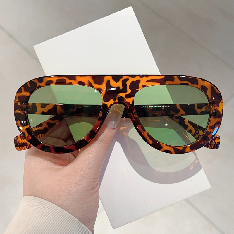 แว่นกันแดดสไตล์นักบินสำหรับผู้ - Vintage Fashion Enthusiasts บทวิจารณ์และราคา