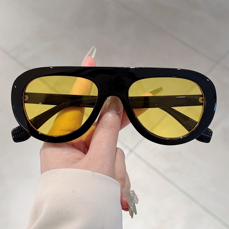 แว่นกันแดดสไตล์นักบินสำหรับผู้ - Vintage Fashion Enthusiasts บทวิจารณ์และราคา