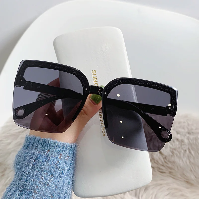 แว่นกันแดดทรงใหญ่สำหรับชายหญิง - Vintage Fashion Enthusiasts บทวิจารณ์และราคา