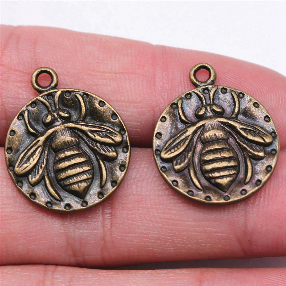 จี้รูปแมลงผึ้งราชินี ทำจากโลหะ - Vintage Fashion Stores บทวิจารณ์และราคา